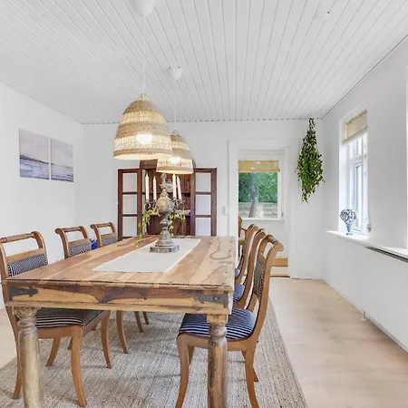 Cozy In With Kitchen Holiday home
